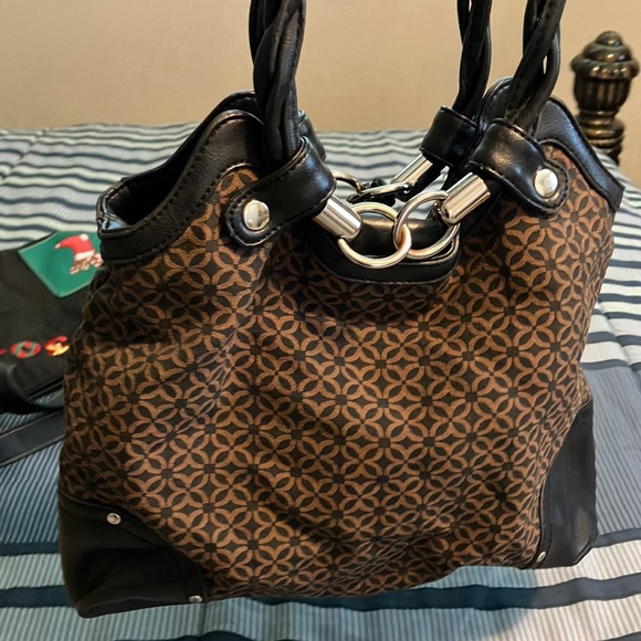 Relic Brand by Fossil Shoulder Bag - Picture 14 of 14